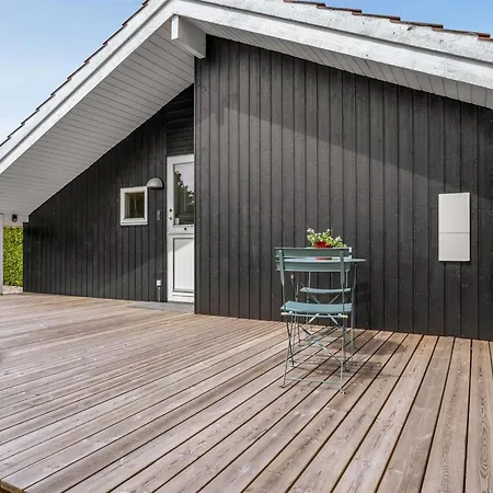 Egino - 1km From The Sea In Lolland- Falster And Mon By Interhome Boto By